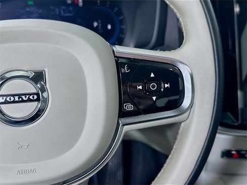 Used 2024 Volvo S60 B5 Plus image 23