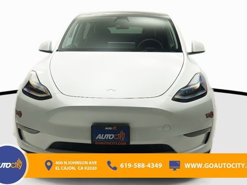 Used 2024 Tesla Model Y Long Range AWD/4WD image 4