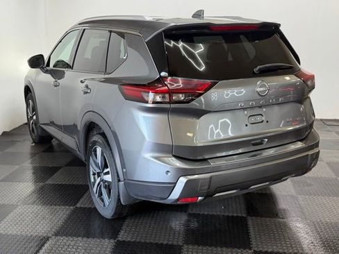 Used 2024 Nissan Rogue SL w/ SL Premium Package AWD/4WD image 8