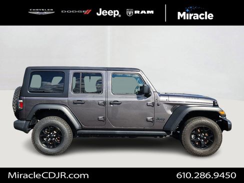 Used 2021 Jeep Wrangler Unlimited Willys image 8
