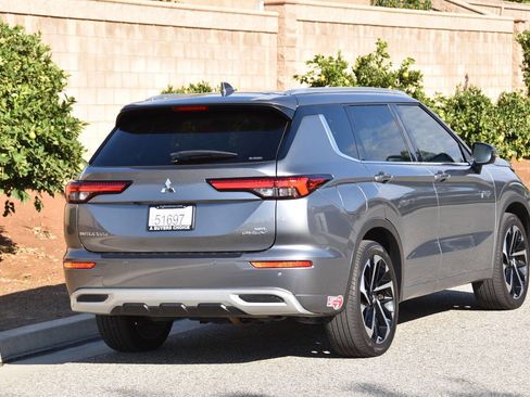 Used 2023 Mitsubishi Outlander SEL image 17