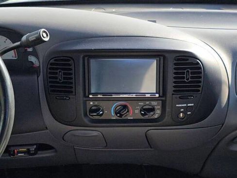 Used 2002 Ford F150 Lightning image 18