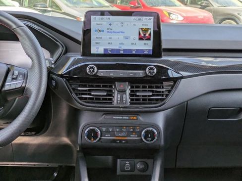 Used 2025 Ford Escape ST-Line image 10