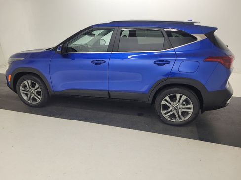 Used 2023 Kia Seltos S FWD image 3