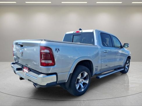 Used 2019 RAM 1500 Laramie AWD/4WD image 3
