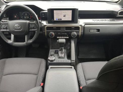 Used 2025 Toyota Tacoma SR5 AWD/4WD image 14