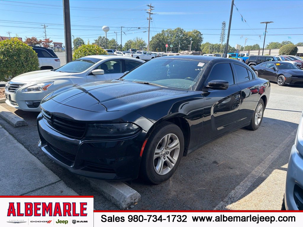 Used 2022 Dodge Charger SXT w/ Leather Interior Group RWD image 1