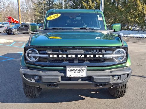 Certified 2025 Ford Bronco Outer Banks image 2