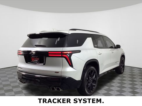 Used 2024 Chevrolet Traverse RS image 4