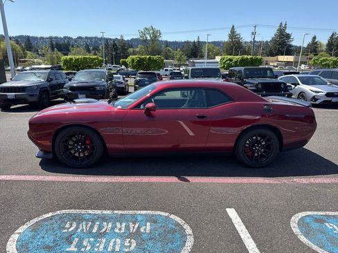 Used 2023 Dodge Challenger R/T w/ Plus Package RWD image 4