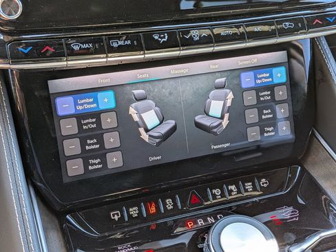 Used 2022 Jeep Grand Wagoneer Series I AWD/4WD image 25