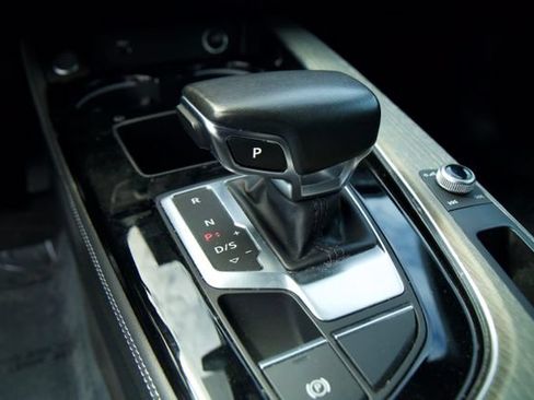 Used 2023 Audi A4 2.0T Premium Plus w/ Premium Plus Package AWD/4WD image 23