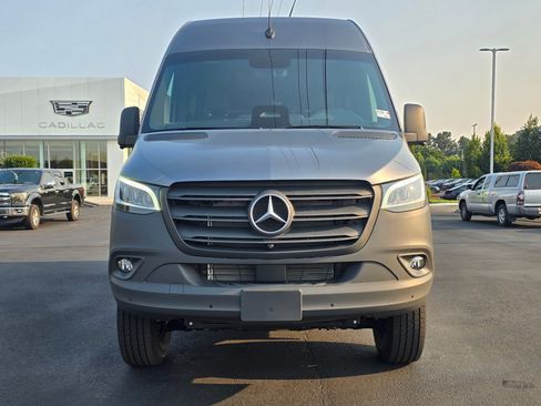 New 2026 Mercedes-Benz Sprinter 2500 image 9