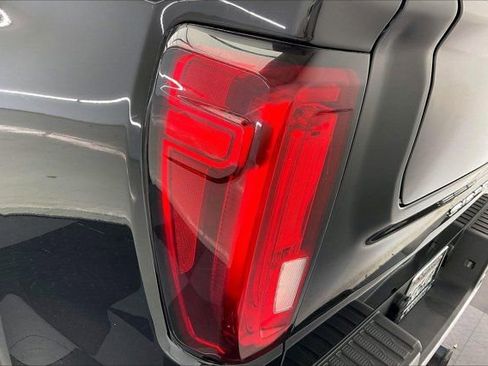Used 2020 GMC Sierra 1500 SLT w/ SLT Premium Plus Package image 29