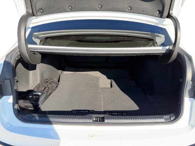 Used 2021 Lexus IS 350 F Sport w/ Navigation Package RWD image 18