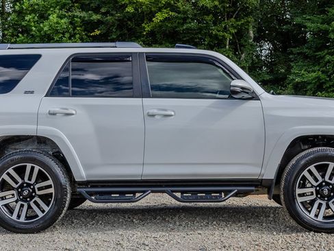 Used 2015 Toyota 4Runner SR5 Premium RWD image 6