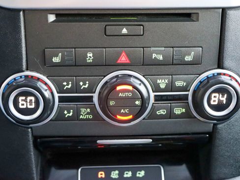 Used 2016 Land Rover LR4 HSE LUX image 42