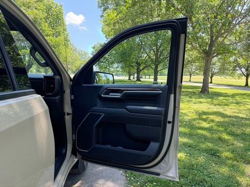 Used 2022 GMC Sierra 1500 Elevation AWD/4WD image 32