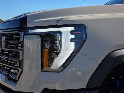New 2026 GMC Sierra 2500 AT4X image 28