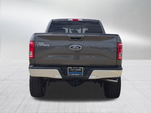 Used 2017 Ford F150 Lariat AWD/4WD image 4