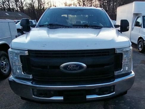 Used 2017 Ford F350 XL w/ Power Equipment Group RWD image 3