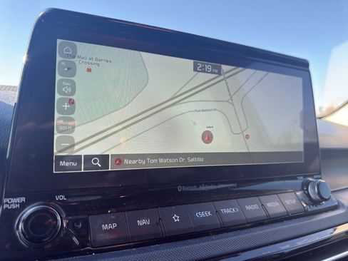 Used 2023 Kia Seltos S w/ Navigation Package image 18