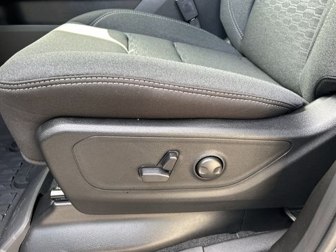 New 2026 RAM 1500 4x4 Crew Cab image 15