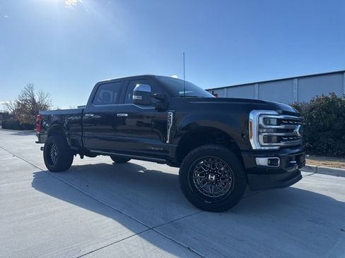 Used 2024 Ford F250 Platinum image 3