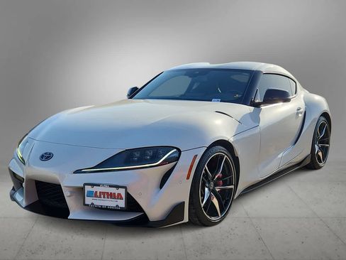 Certified 2021 Toyota Supra 3.0 image 4