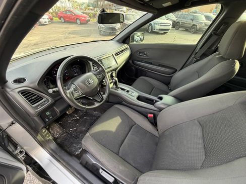 Used 2019 Honda HR-V Sport image 21