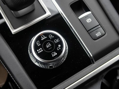 New 2025 Mitsubishi Outlander ES AWD/4WD image 36
