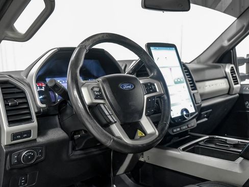 Used 2020 Ford F250 Lariat w/ Lariat Value Package AWD/4WD image 14