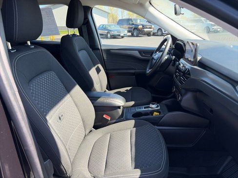 Used 2023 Ford Escape Active AWD/4WD image 19
