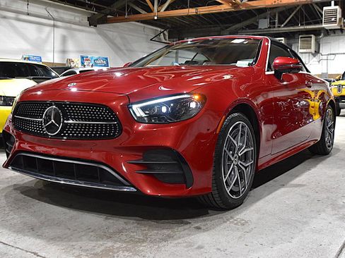 Used 2023 Mercedes-Benz E 450 4MATIC Cabriolet image 7