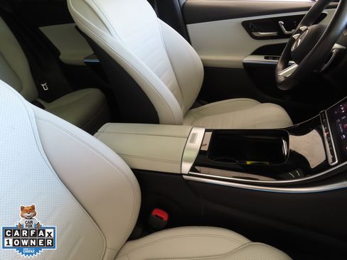 Used 2023 Mercedes-Benz GLC 300 4MATIC image 29