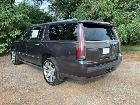 Used 2015 Cadillac Escalade ESV Premium AWD/4WD image 27