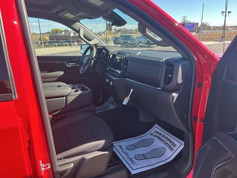 New 2026 GMC Sierra 1500 Elevation image 10