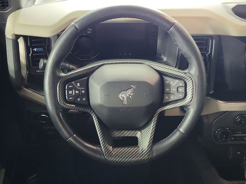 Used 2022 Ford Bronco Wildtrak AWD/4WD image 12