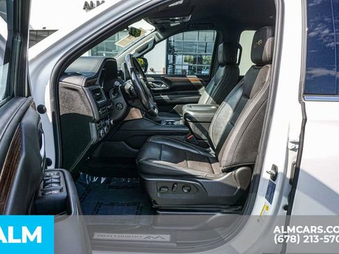 Used 2022 Chevrolet Suburban High Country image 19