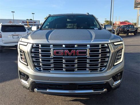 Used 2025 GMC Yukon Denali image 9
