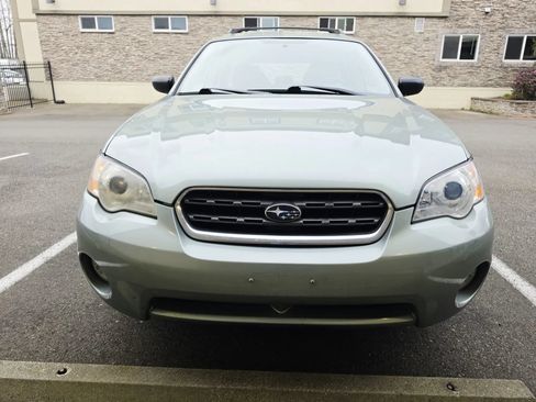 Used 2006 Subaru Outback 2.5i Special Edition w/ Popular Equipment Group 1D AWD/4WD image 8