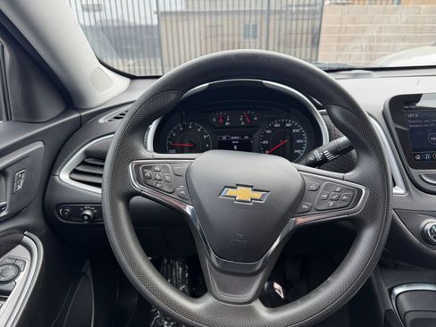 Used 2023 Chevrolet Malibu LT FWD image 35