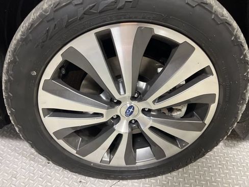 Used 2020 Subaru Ascent Limited w/ Technology Package AWD/4WD image 19