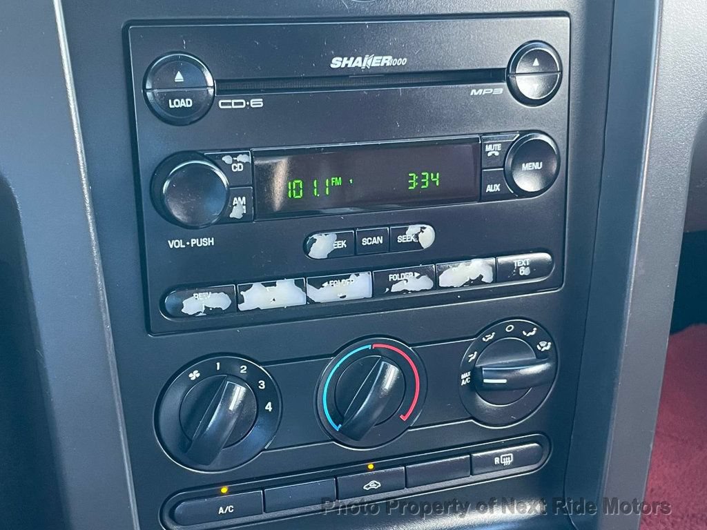 Used 2006 Ford Mustang GT RWD image 32
