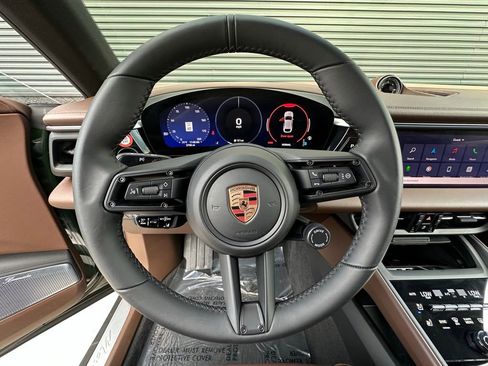 Certified 2025 Porsche Macan 4S Electric image 17