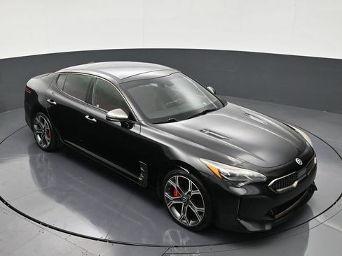 Used 2018 Kia Stinger GT2 AWD/4WD image 18