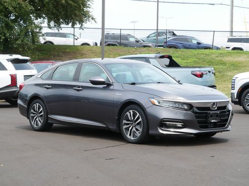 Used 2019 Honda Accord Touring image 4