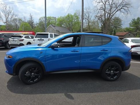 Used 2024 Dodge Hornet GT Plus w/ GT Blacktop Package image 18