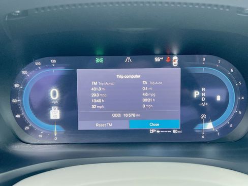 Certified 2023 Volvo S60 B5 Plus w/ Climate Package image 17