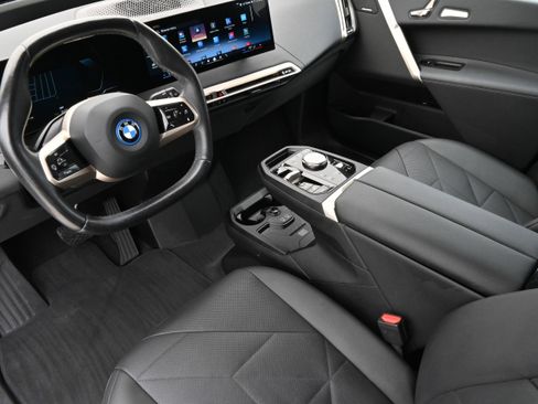 Certified 2024 BMW iX xDrive50 w/ Premium Package AWD/4WD image 13